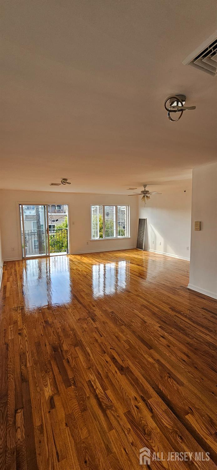 Photo 5 of 655 4th Street, Newark NJ 07104, Newark, NJ