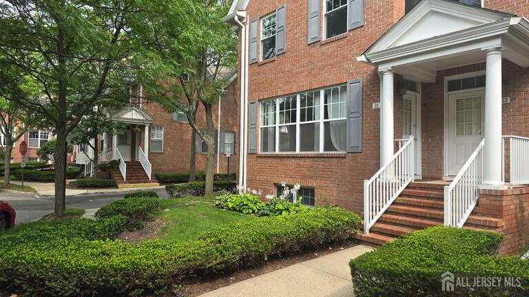 Photo 4 of 31 Franklin School Way, Metuchen NJ 08840, Metuchen, NJ