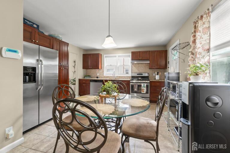 Photo 9 of 408 Richard Way, North Plainfield NJ 07962, North Plainfield, NJ