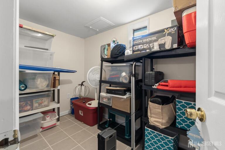 Photo 21 of 408 Richard Way, North Plainfield NJ 07962, North Plainfield, NJ