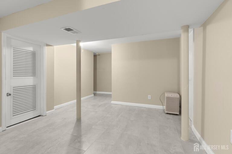 Photo 17 of 408 Richard Way, North Plainfield NJ 07962, North Plainfield, NJ