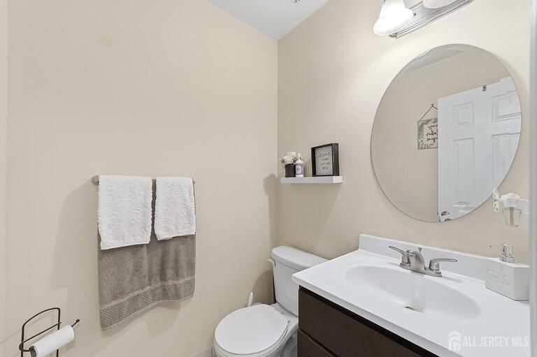 Photo 13 of 8 Cooper Court, Freehold NJ 07728, Freehold, NJ