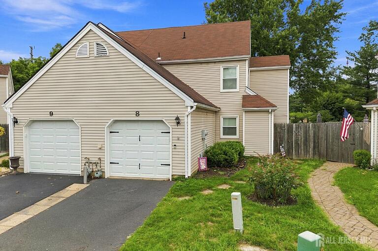 Photo 2 of 8 Cooper Court, Freehold NJ 07728, Freehold, NJ