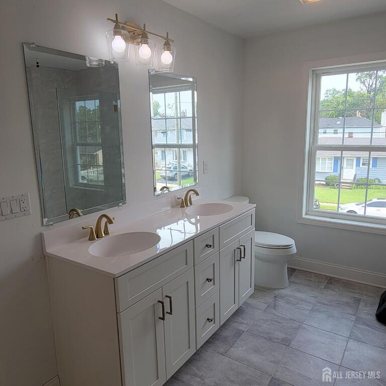Photo 13 of 208 E James Place E, Iselin NJ 07095, Iselin, NJ
