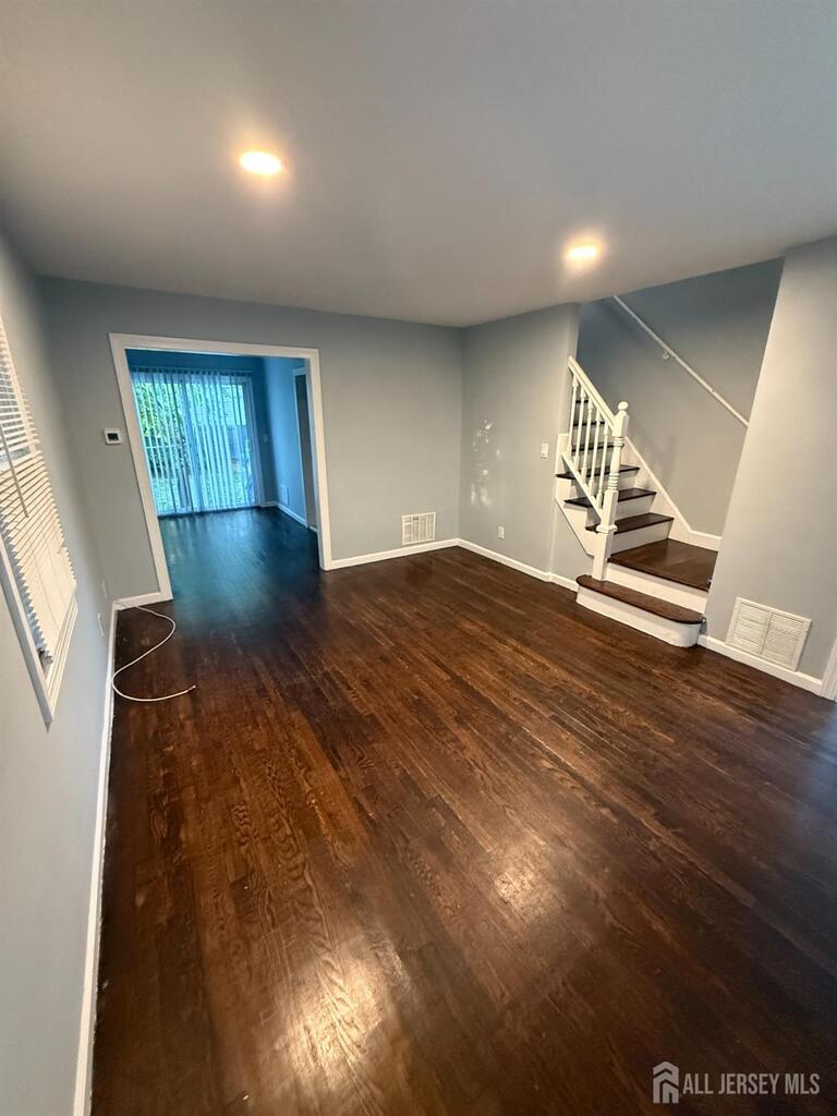 Photo 4 of 43 Crampton Avenue, Woodbridge Proper NJ 07095, Woodbridge Proper, NJ