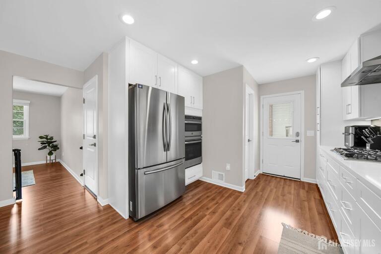 Photo 11 of 76 Seymour Terrace, Piscataway NJ 08854, Piscataway, NJ