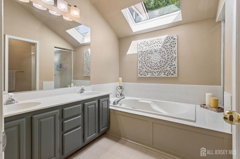 Photo 23 of 41 Kingsland Circle, South Brunswick NJ 08852, South Brunswick, NJ