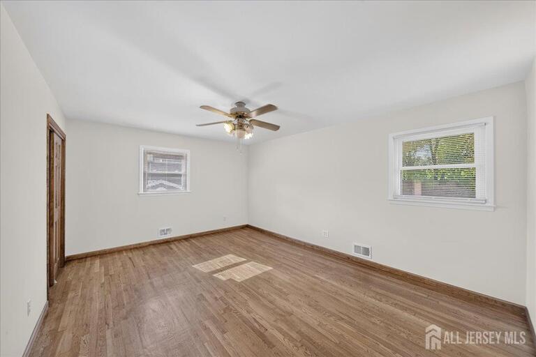 Photo 15 of 204 MARLIN Drive, Fords NJ 08863, Fords, NJ