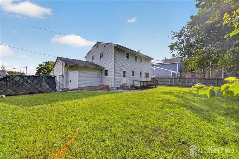 Photo 25 of 204 MARLIN Drive, Fords NJ 08863, Fords, NJ