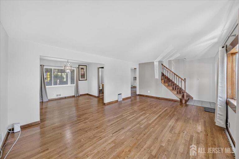 Photo 5 of 204 MARLIN Drive, Fords NJ 08863, Fords, NJ
