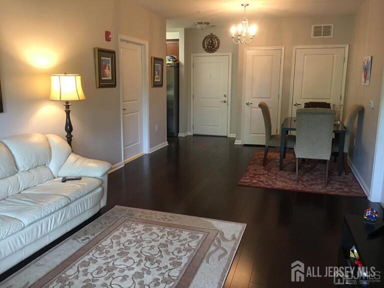 Photo 4 of 835 Liberty Court, Piscataway NJ 08854, Piscataway, NJ