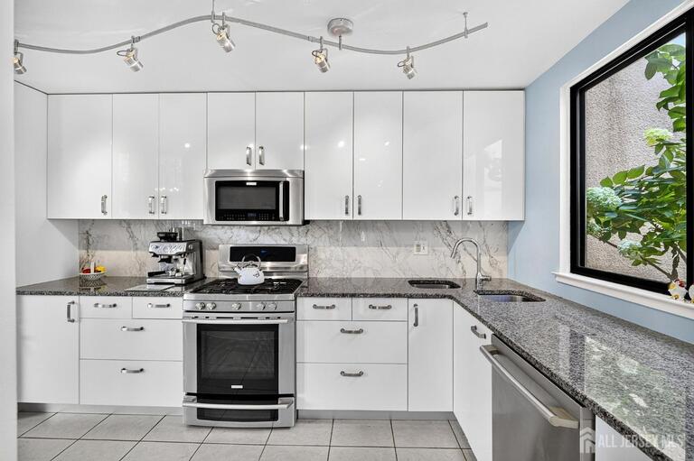 Photo 13 of 167 Sayre Drive, Plainsboro NJ 08540, Plainsboro, NJ