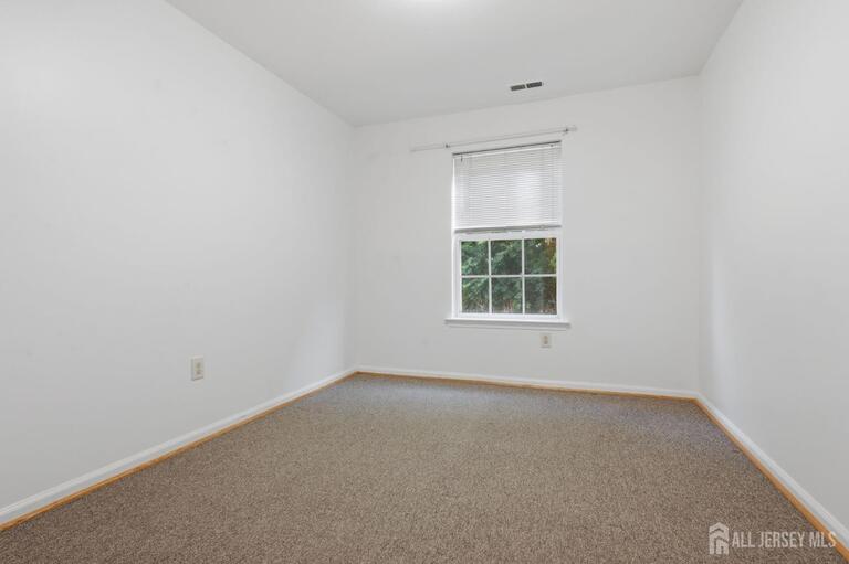 Photo 14 of 2704 Commons At Kingswood Drive, East Brunswick NJ 08816, East Brunswick, NJ