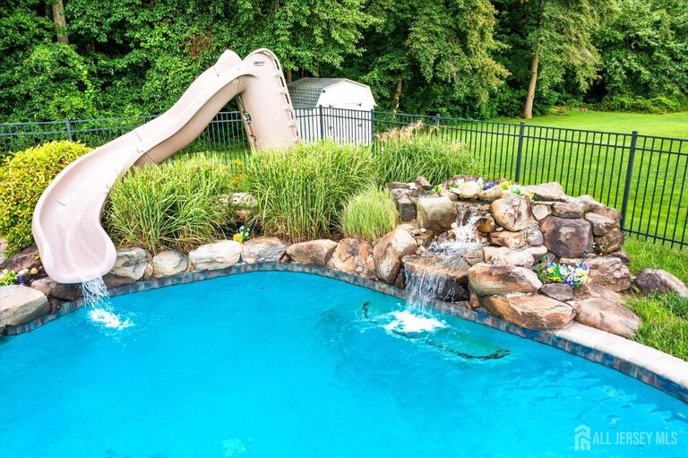 Photo 45 of 10 Timber Wolf Drive, Hamilton NJ 08620, Hamilton, NJ