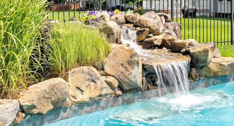Photo 46 of 10 Timber Wolf Drive, Hamilton NJ 08620, Hamilton, NJ