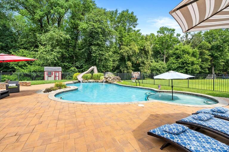 Photo 41 of 10 Timber Wolf Drive, Hamilton NJ 08620, Hamilton, NJ