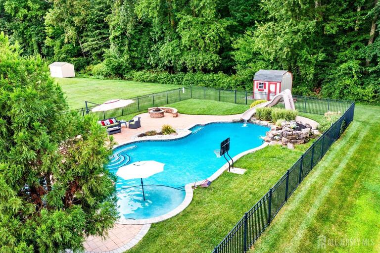 Photo 43 of 10 Timber Wolf Drive, Hamilton NJ 08620, Hamilton, NJ
