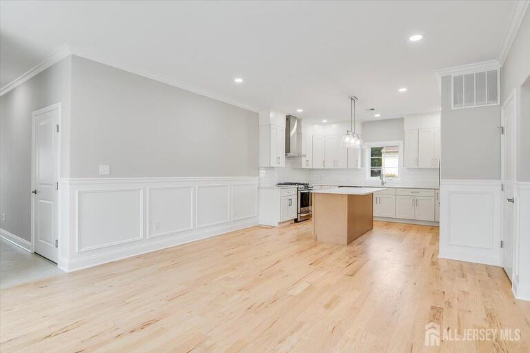 Photo 10 of 713 Inman Avenue, Colonia NJ 07067, Colonia, NJ