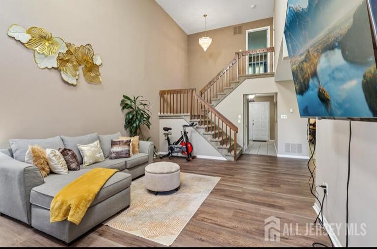 Photo 4 of 174 Nathan Drive, North Brunswick NJ 08902, North Brunswick, NJ