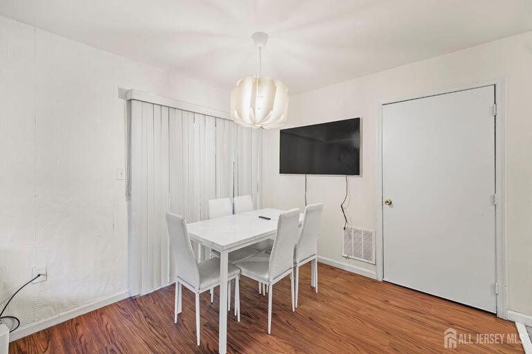 Photo 8 of 354 N McDowell Drive, East Brunswick NJ 08816, East Brunswick, NJ