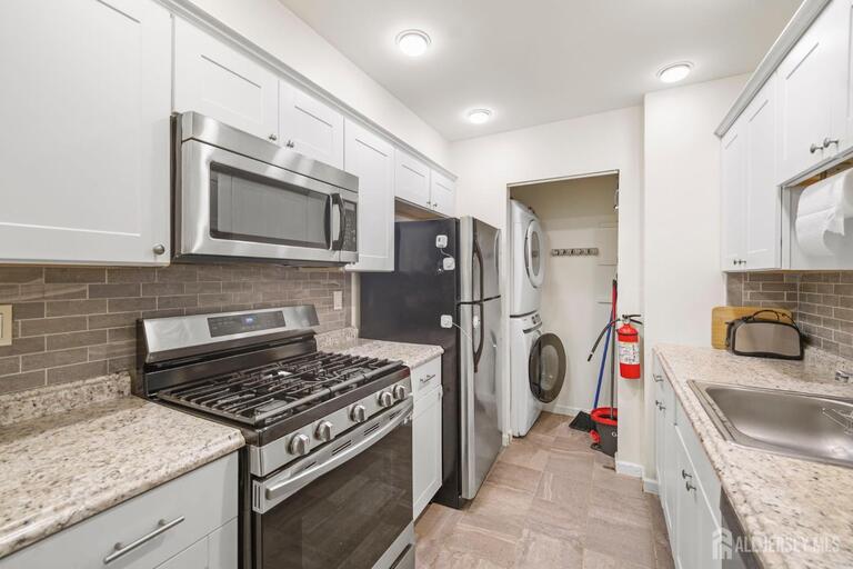 Photo 12 of 354 N McDowell Drive, East Brunswick NJ 08816, East Brunswick, NJ
