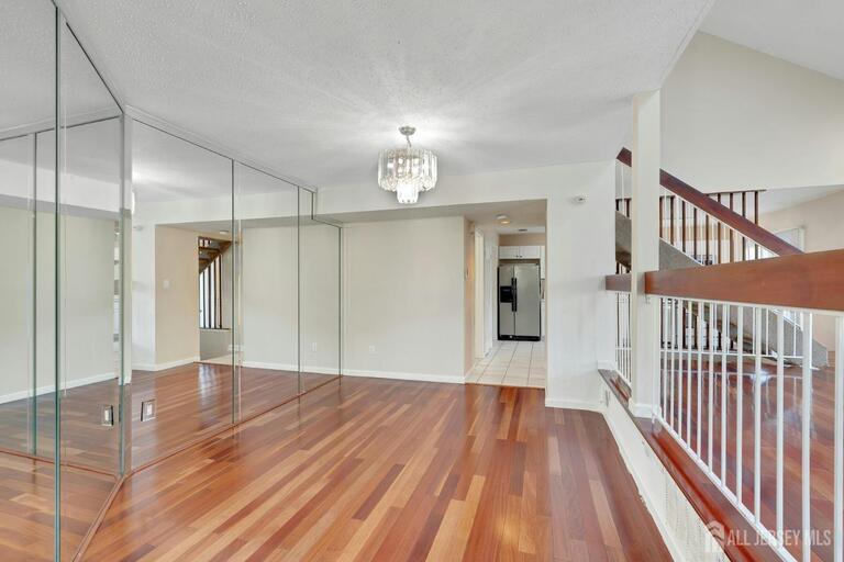 Photo 7 of 148 Linda Lane, Edison NJ 08820, Edison, NJ