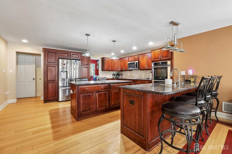 Photo 1 of 289 Franklin Road, North Brunswick NJ 08902, North Brunswick, NJ