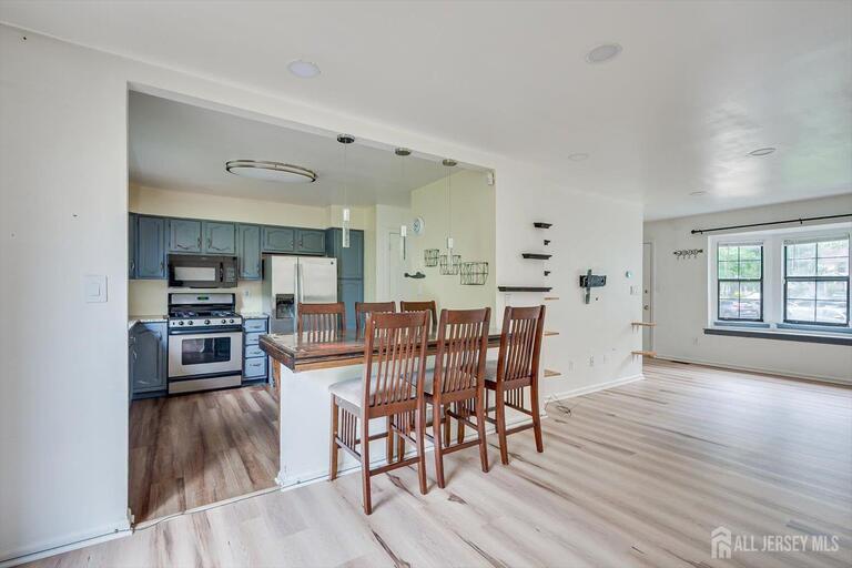 Photo 15 of 503 Timber Oaks Road, Edison NJ 08820, Edison, NJ
