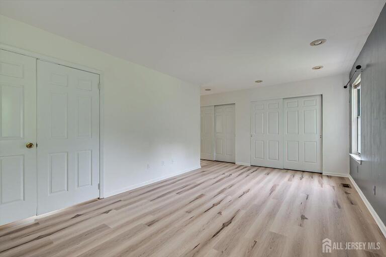 Photo 23 of 503 Timber Oaks Road, Edison NJ 08820, Edison, NJ