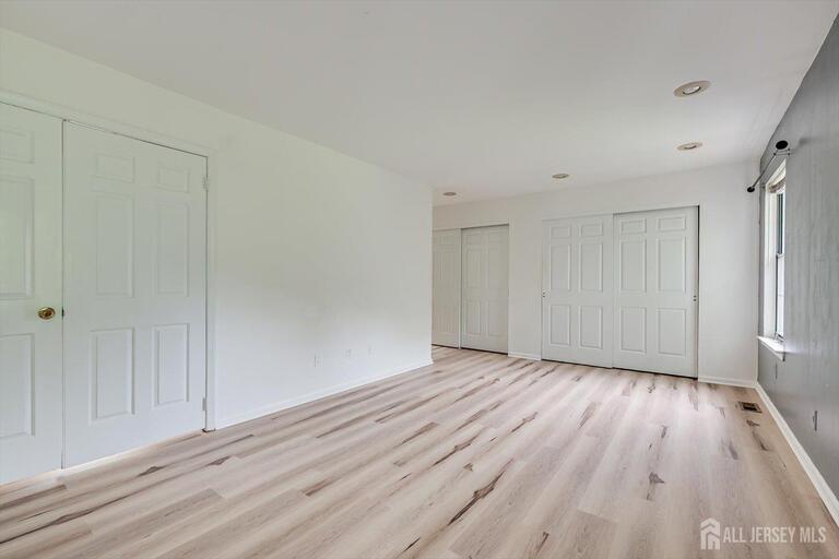Photo 28 of 503 Timber Oaks Road, Edison NJ 08820, Edison, NJ