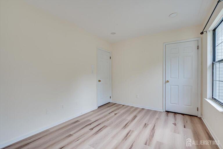 Photo 31 of 503 Timber Oaks Road, Edison NJ 08820, Edison, NJ