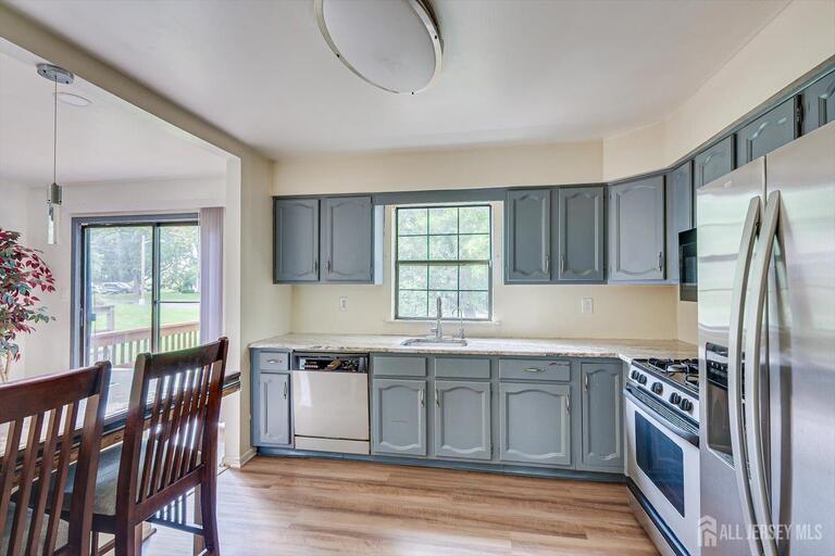 Photo 18 of 503 Timber Oaks Road, Edison NJ 08820, Edison, NJ