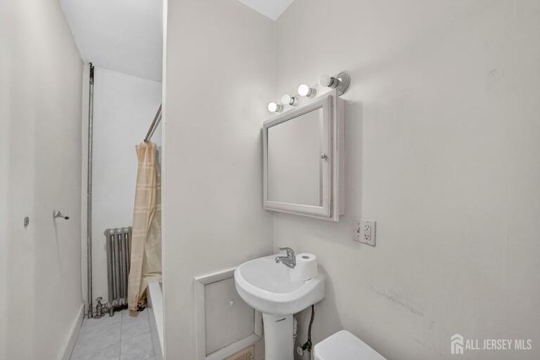 Photo 8 of 128 Suydam Street, New Brunswick NJ 08901, New Brunswick, NJ