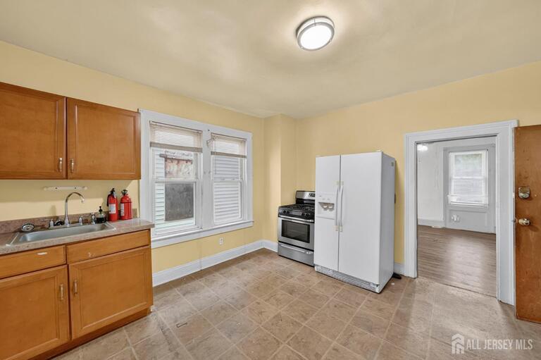 Photo 4 of 128 Suydam Street, New Brunswick NJ 08901, New Brunswick, NJ