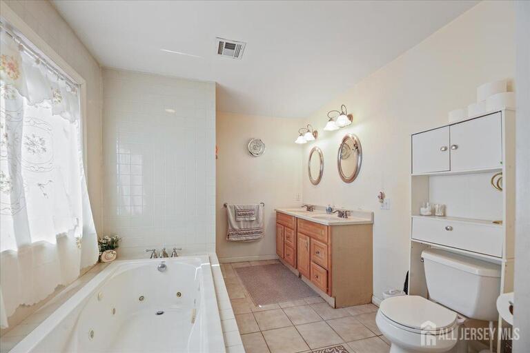 Photo 16 of 439 Fairview Avenue, Colonia NJ 07067, Colonia, NJ