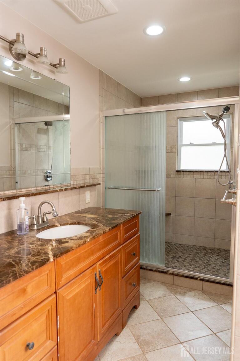Photo 7 of 14 Hopatcong Drive, Lawrence NJ 08648, Lawrence, NJ