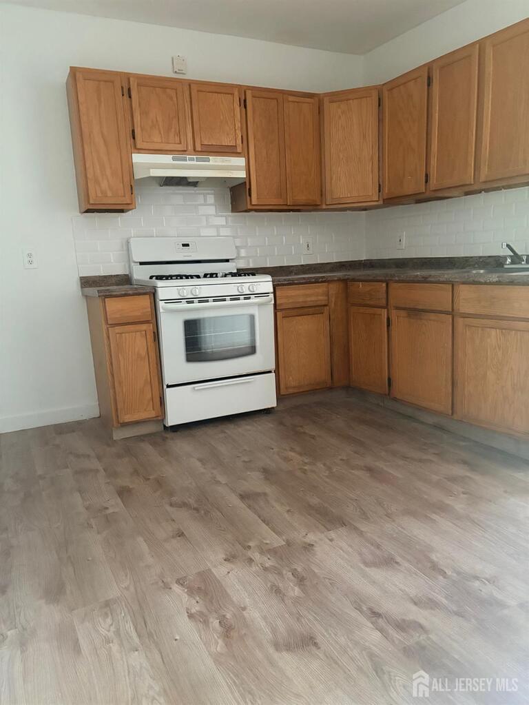 Photo 5 of 661 Catherine Street # 2A, Perth Amboy NJ 08861, Perth Amboy, NJ