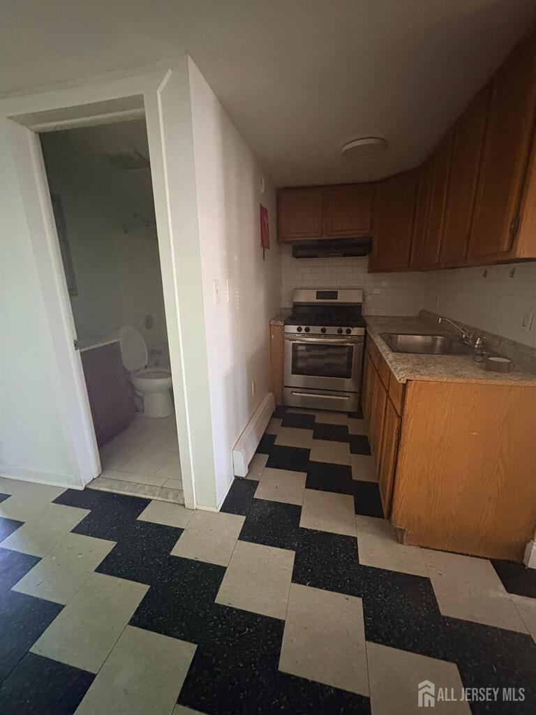 Photo 4 of 661 Catherine Street # 1C, Perth Amboy NJ 08861, Perth Amboy, NJ
