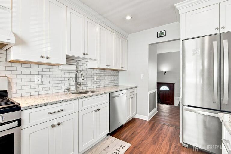 Photo 13 of 85 E Laurel Street, Carteret NJ 07008, Carteret, NJ