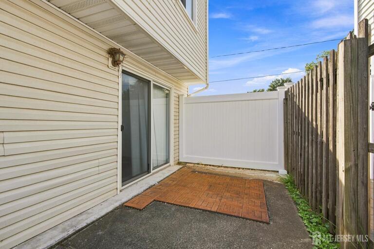 Photo 29 of 85 E Laurel Street, Carteret NJ 07008, Carteret, NJ