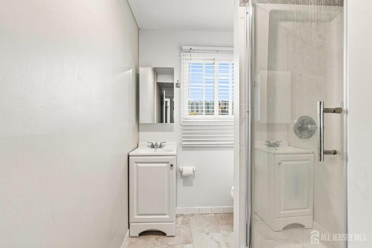 Photo 25 of 85 E Laurel Street, Carteret NJ 07008, Carteret, NJ