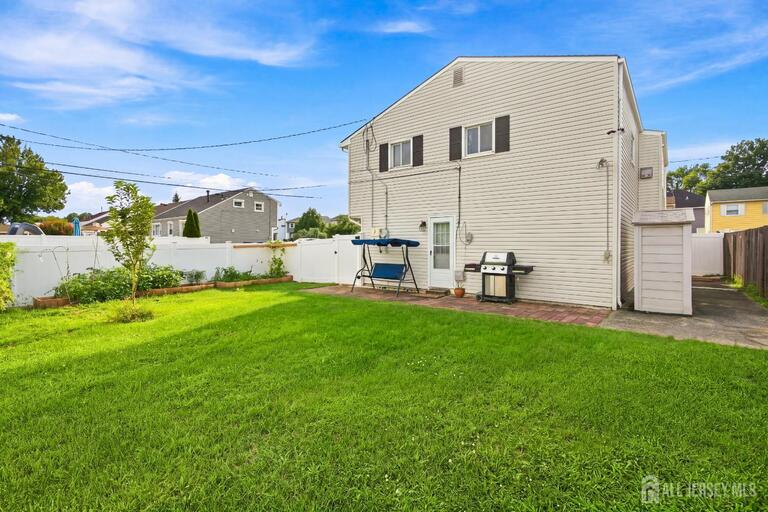 Photo 27 of 85 E Laurel Street, Carteret NJ 07008, Carteret, NJ