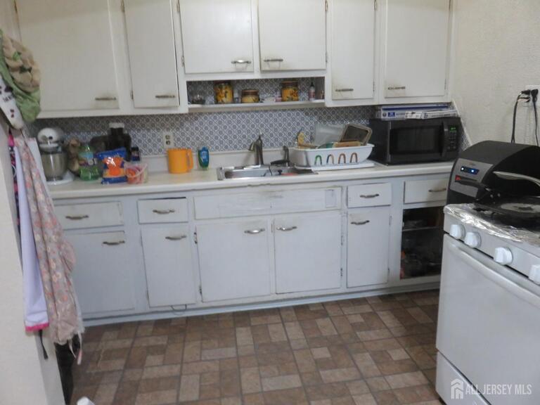 Photo 12 of 131-133 Patterson Street, Perth Amboy NJ 08861, Perth Amboy, NJ