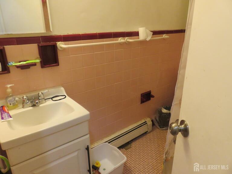 Photo 15 of 131-133 Patterson Street, Perth Amboy NJ 08861, Perth Amboy, NJ