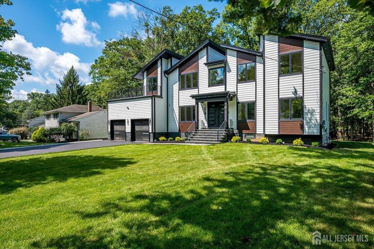 Photo 5 of 67 Falcon Road, Livingston NJ 07039, Livingston, NJ