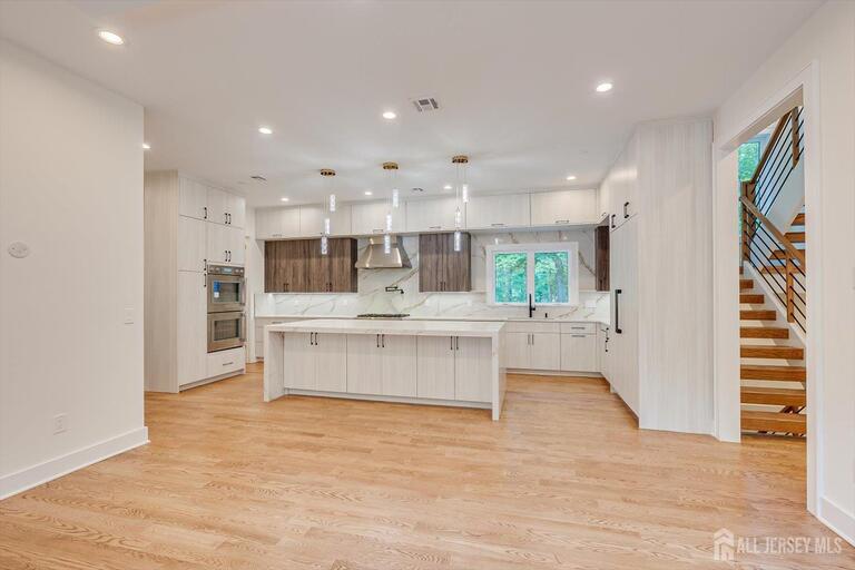 Photo 18 of 67 Falcon Road, Livingston NJ 07039, Livingston, NJ