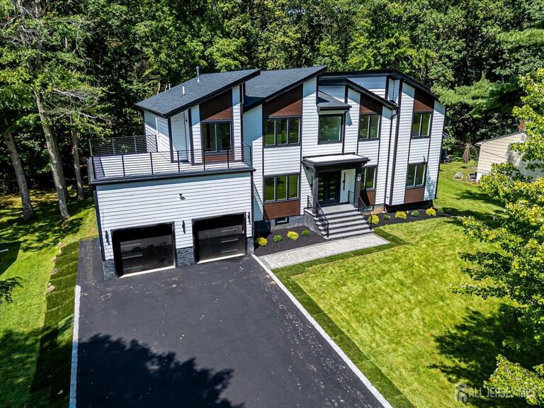 Photo 6 of 67 Falcon Road, Livingston NJ 07039, Livingston, NJ