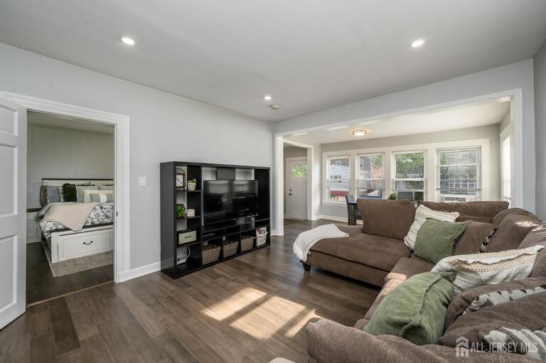 Photo 6 of 304 Myrtle Avenue, Garwood NJ 07027, Garwood, NJ