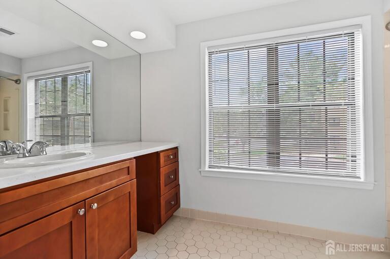 Photo 14 of 1108 Stoneridge Circle, Helmetta NJ 08828, Helmetta, NJ