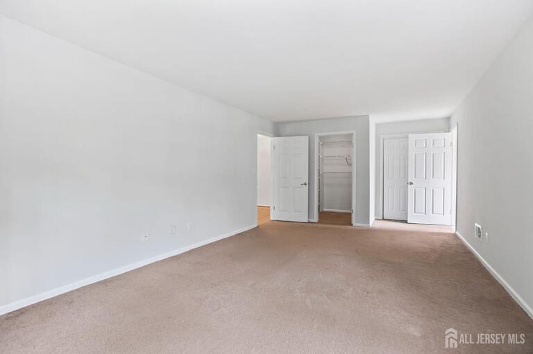 Photo 12 of 1108 Stoneridge Circle, Helmetta NJ 08828, Helmetta, NJ